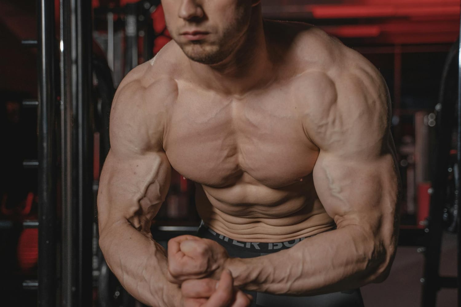 Pic of a Man Showing his Muscles