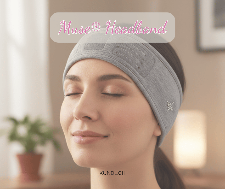 entspannt wirkende Frau mit Muse® ähnlichem Stirnband