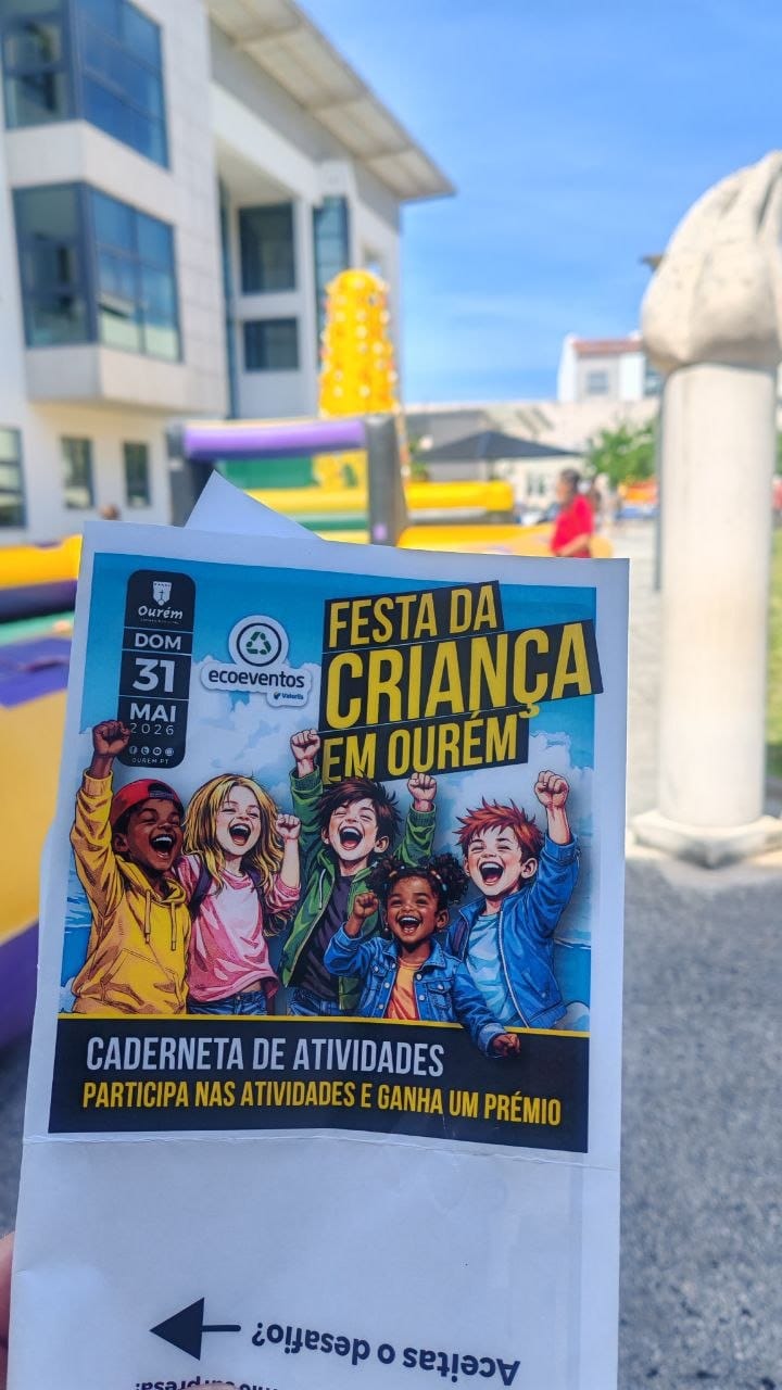 Caderneta de atividades da Festa da Criança em Ourém 2026 junto aos insufláveis