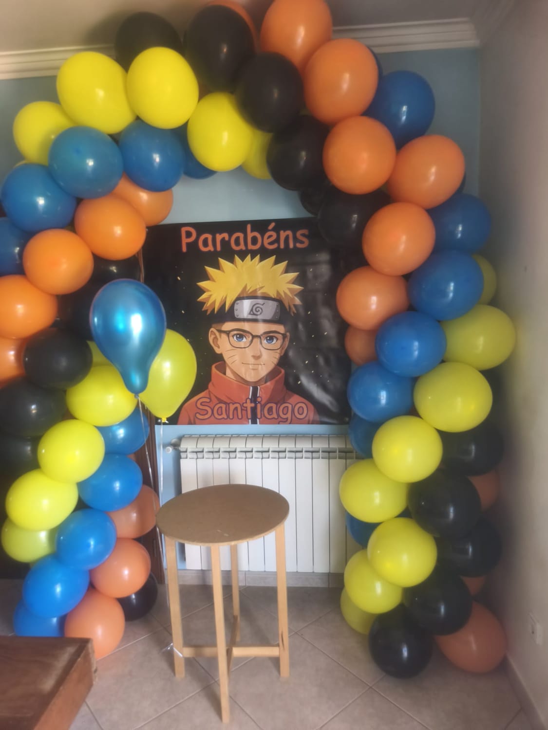 Arco de balões personalizado para aniversário