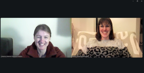 Videokonferenz Tierkommunikatorin Johanna Fleischmann und Katzentrainerin Carina Römermann.