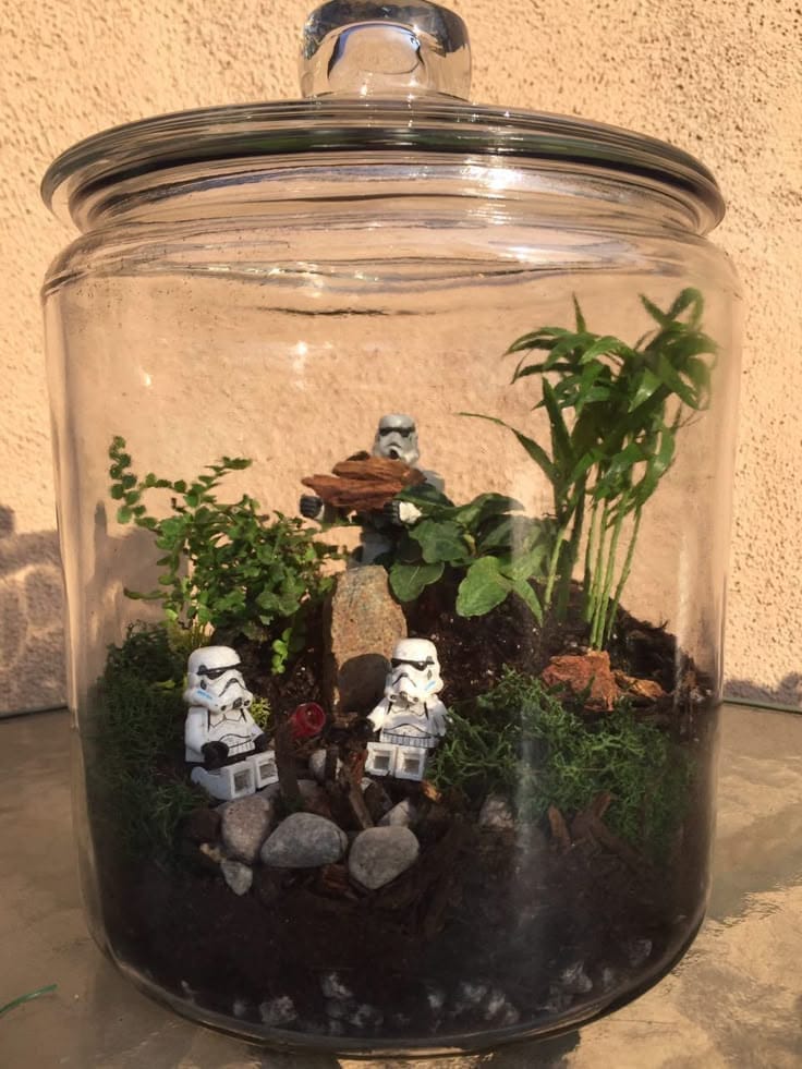 Beautiful LEGO mini terrarium Garden