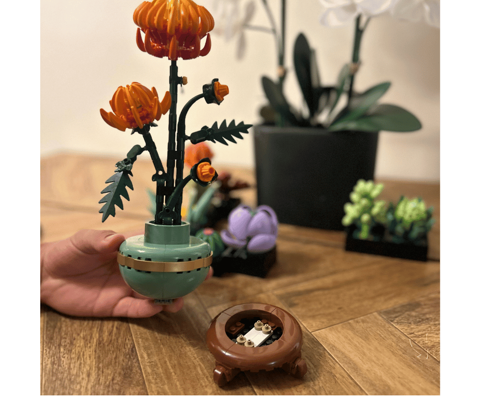 LEGO chrysanthemum and flower pot 