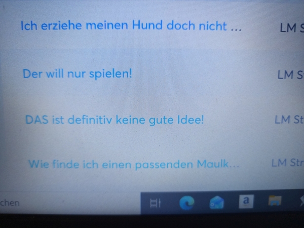 Übersicht von vier Newslettertiteln: Ich erziehe meinen Hund doch nicht ..., Der will nur spielen!, DAS ist definitiv keine gute Idee!, Wie finde ich einen passenden Maulkorb