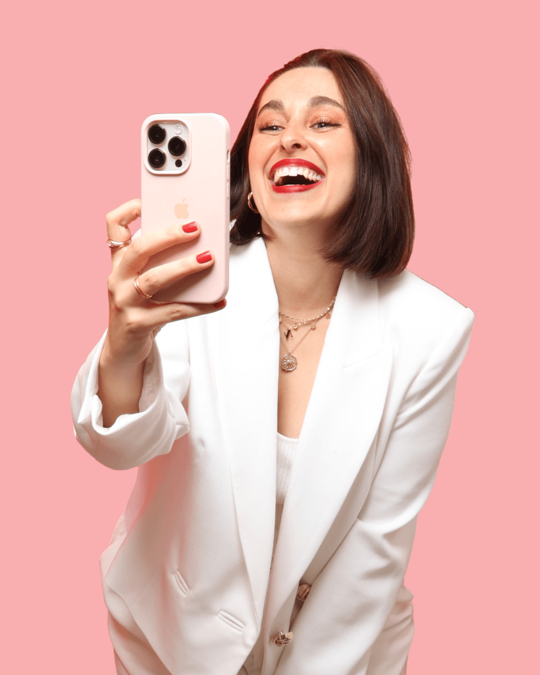 Nina Meraki creadora de contenido experta en UGC y estrategia en redes sociales