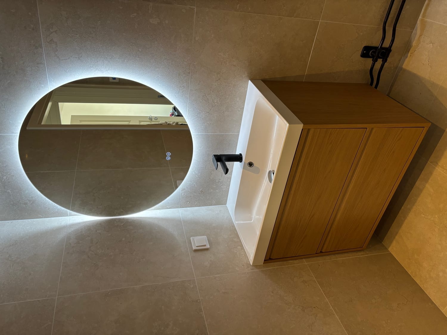 Golvbrunnsil Tile-in frame 200 brushed
