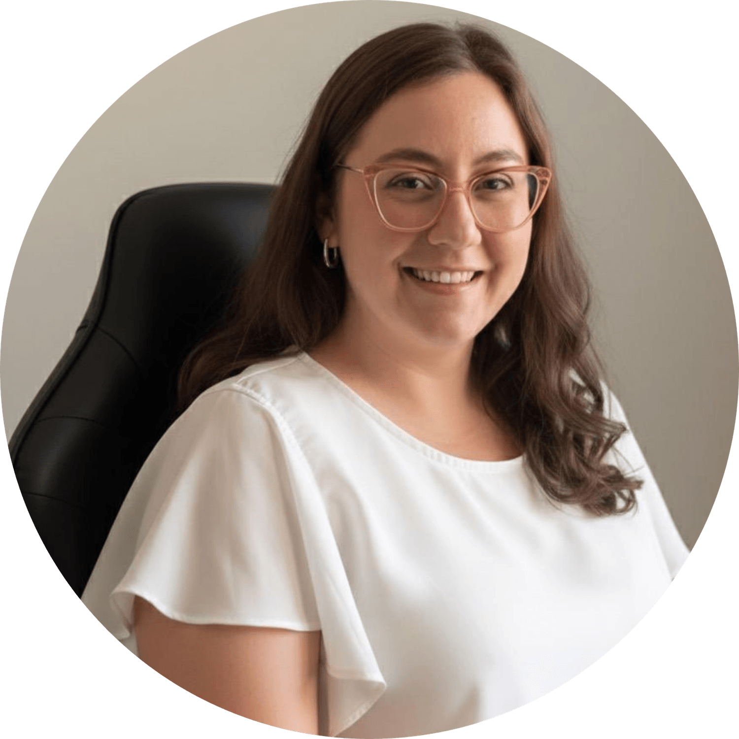 Fabiola, guía emocional se muestra emocionada por conocerte y que te abras a este espacio