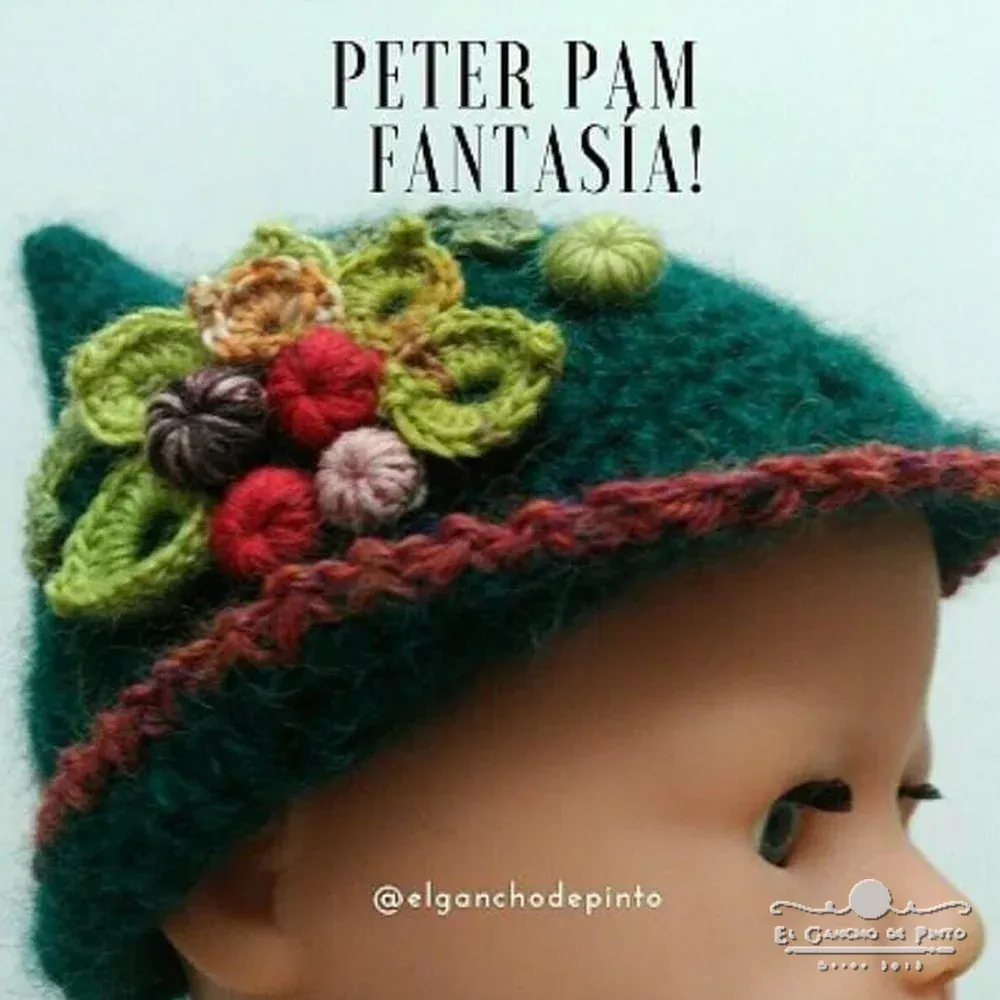 Gorro de fantasía tejido a ganchillo, diseño Peter Pam