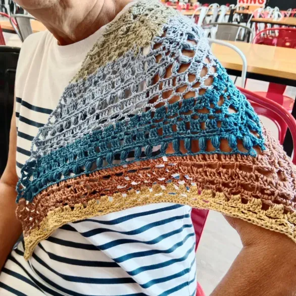 pañuelo de ganchillo de colores