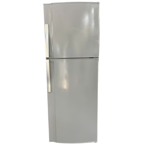 9 cubic ft refrigerator