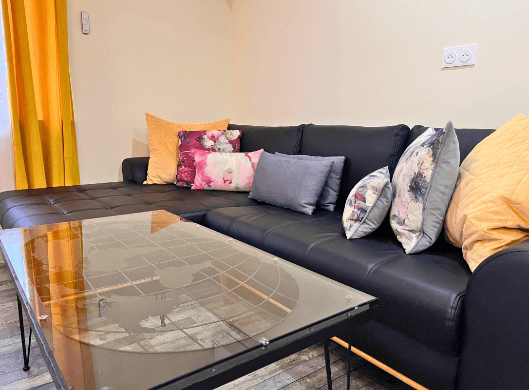 Le duplex et son canapé convertible