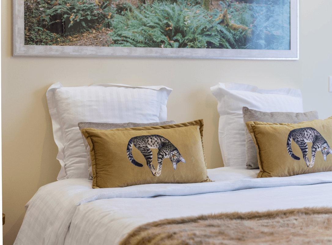 élément de décoration du lit de l'appartement "La Nature"