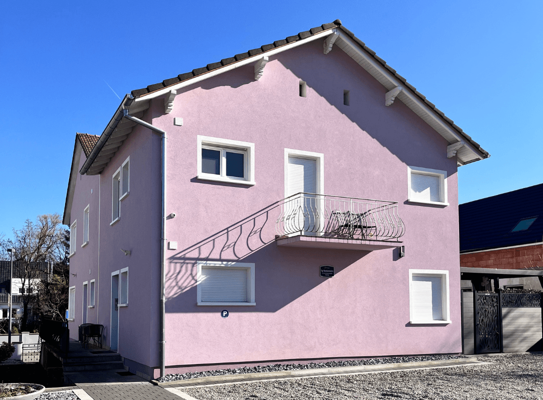 photo de la maison  dans laquelle se trouve l'appartement "La Marine"