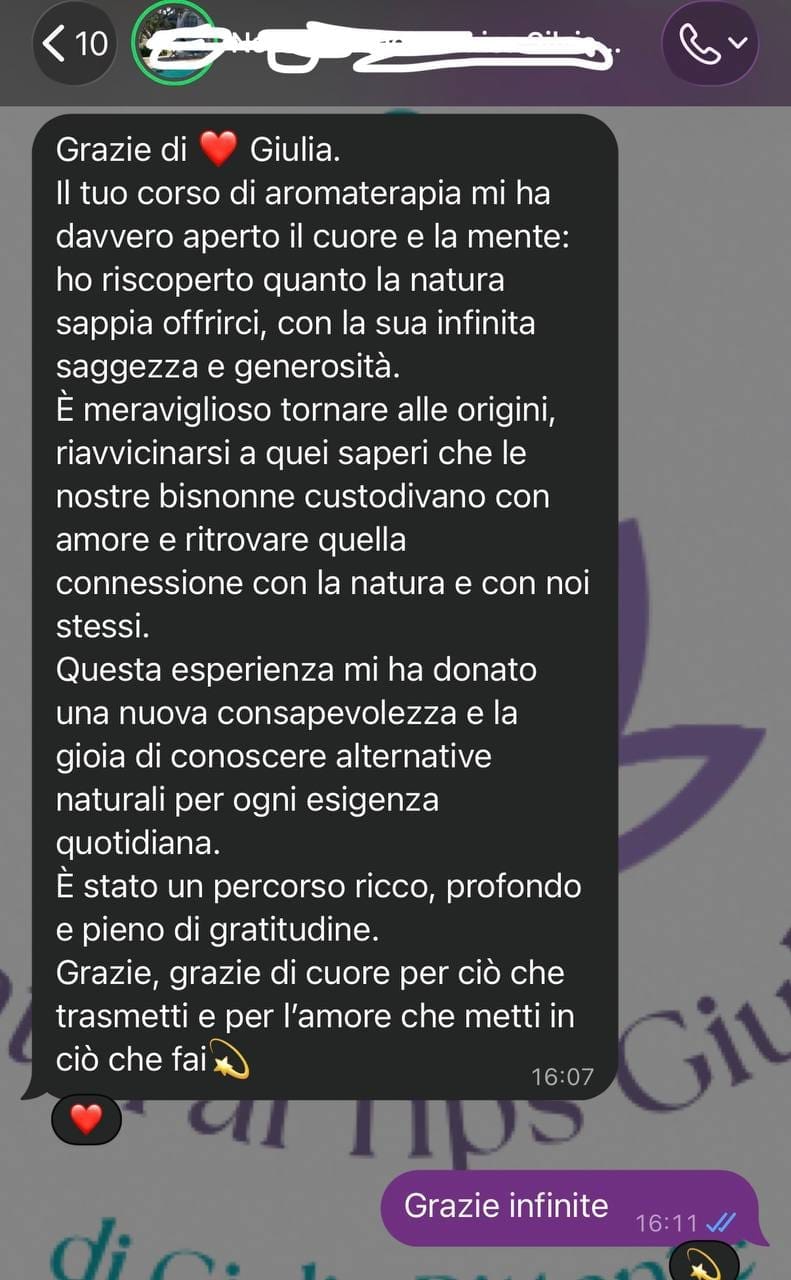 Messaggio di una corsista di aromaterapia: il corso l'ha aiutata a riscoprire il legame con la natura