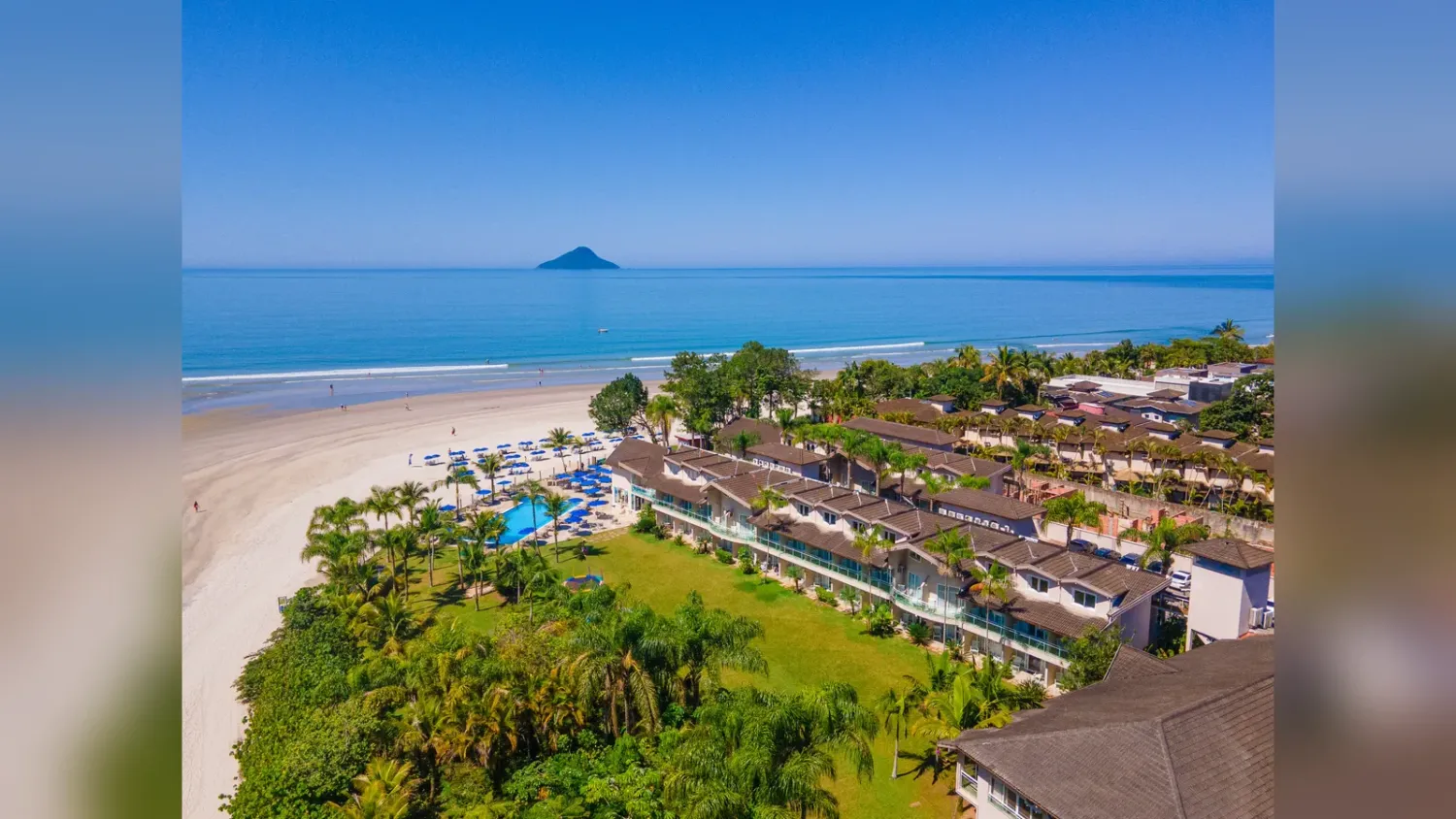 Vista aérea do Beach Hotel Juquehy, diretamente na Praia de Juquehy