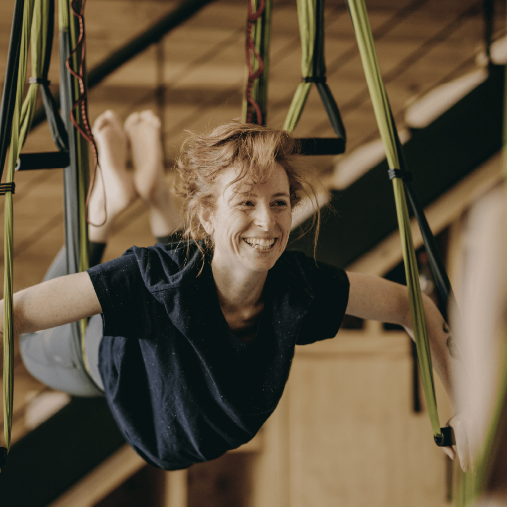 Formación en AeroYoga® – experiencia divertida y segura en suspensión