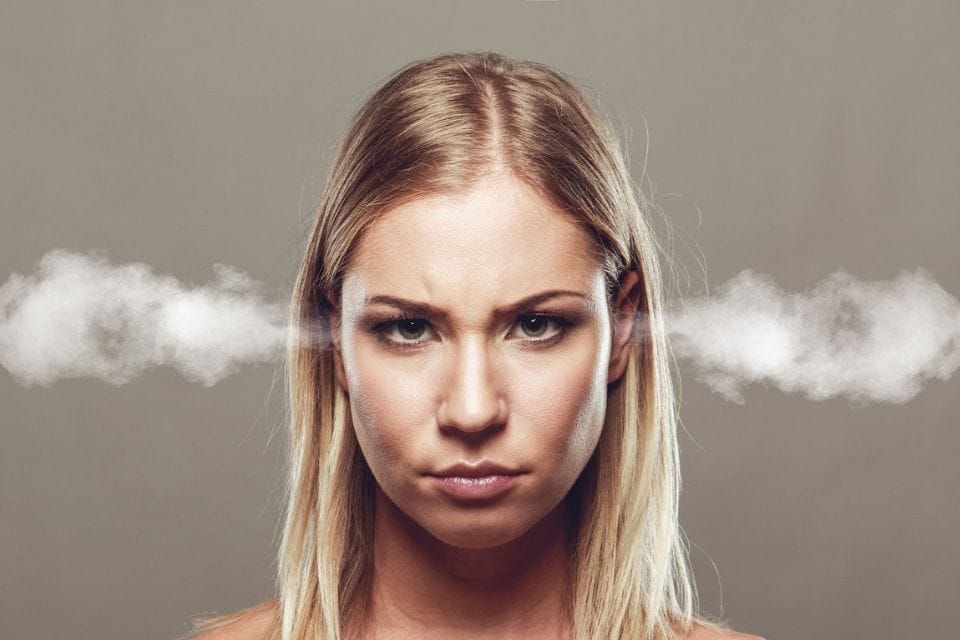 Ouder die zich overweldigd voelt door ADHD in het gezin