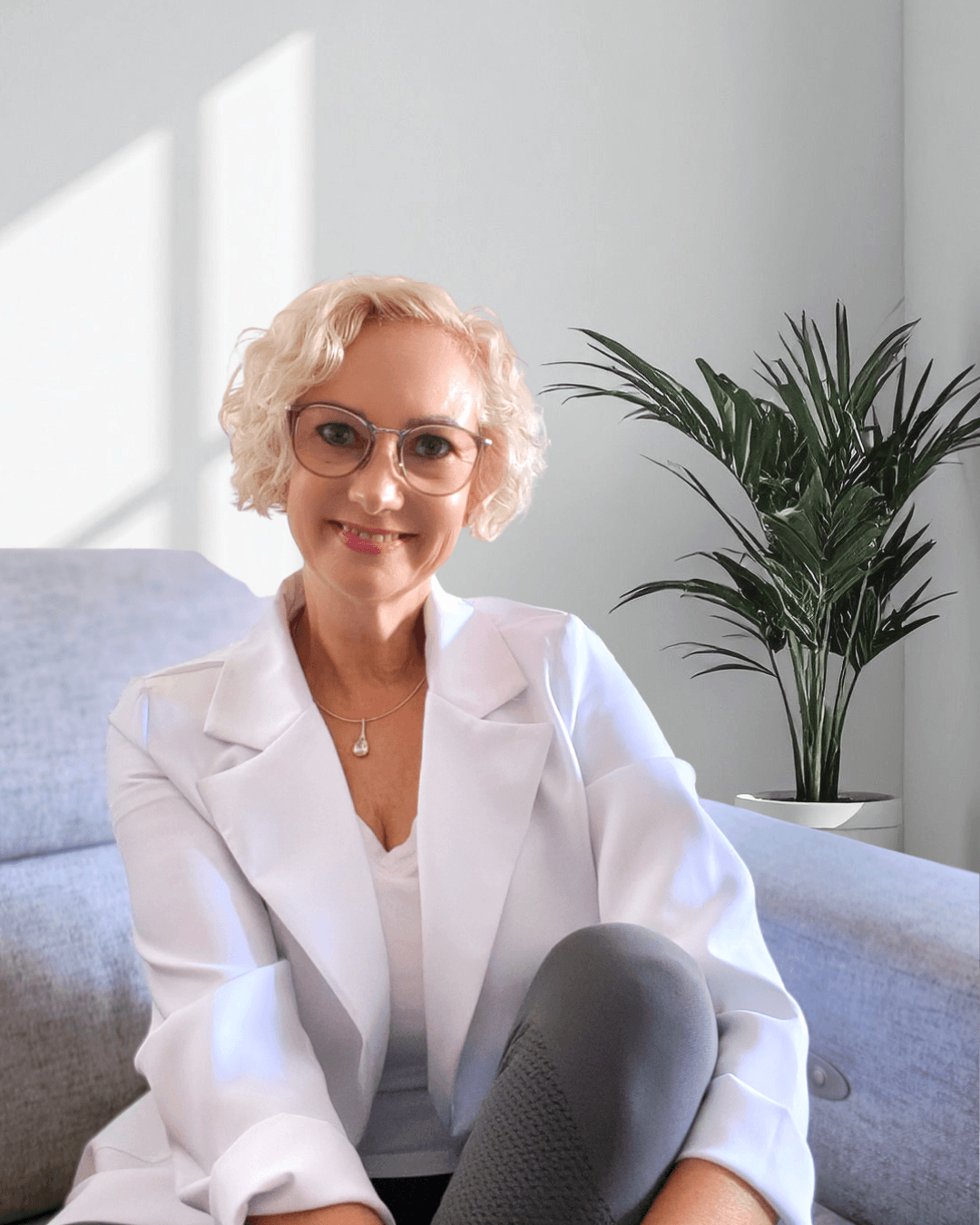 Frau Kosmetik Tanja Heyer Hautexpertin