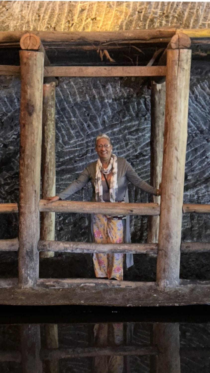 Yoris Piñate, autora de novelas de romance contemporáneo