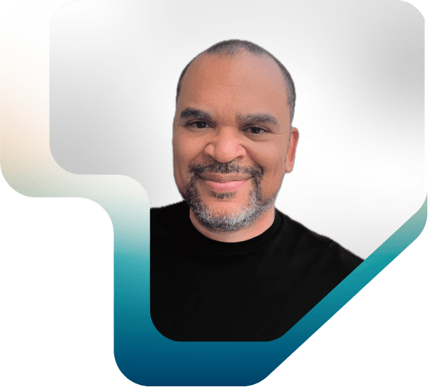 Anderson Oliveira CEO and Founder of Zephyr Globe and FinOps Pioneer