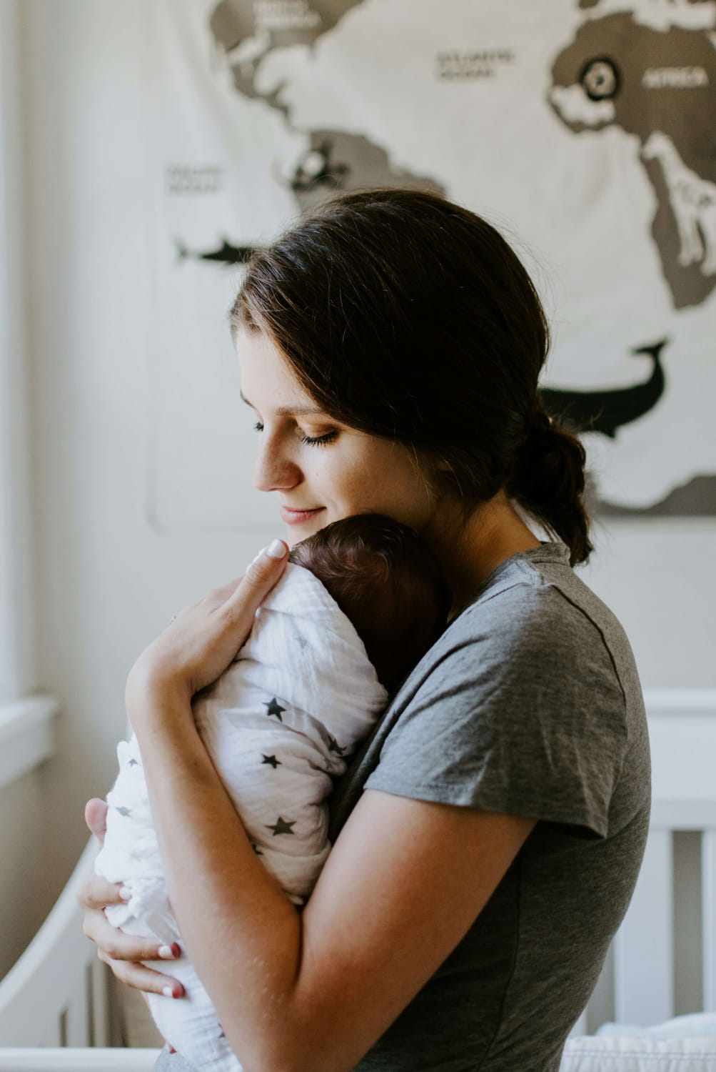 Maman et bébé lien d'attachement Isère et Savoie