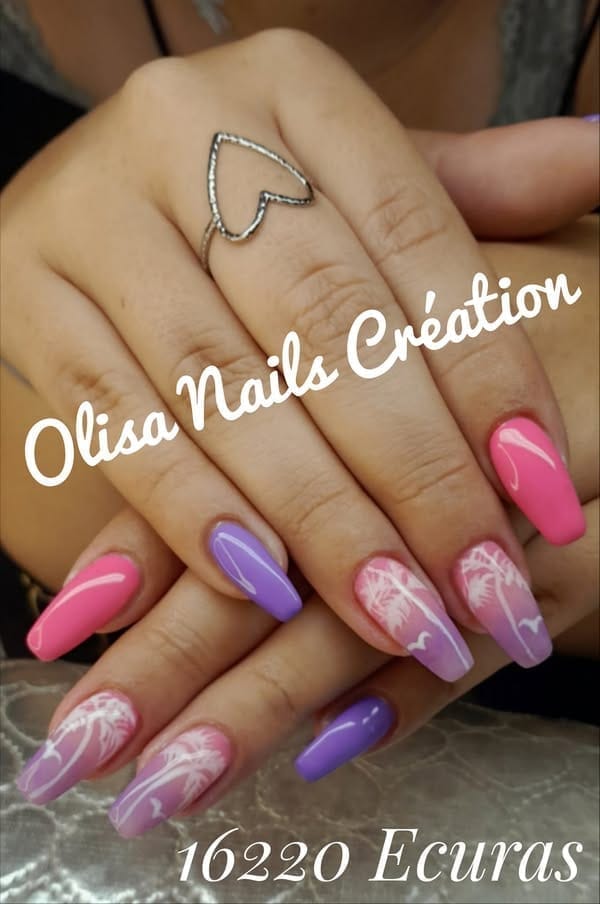 Ongles palmiers et dégradés appliqués sur ongles naturels