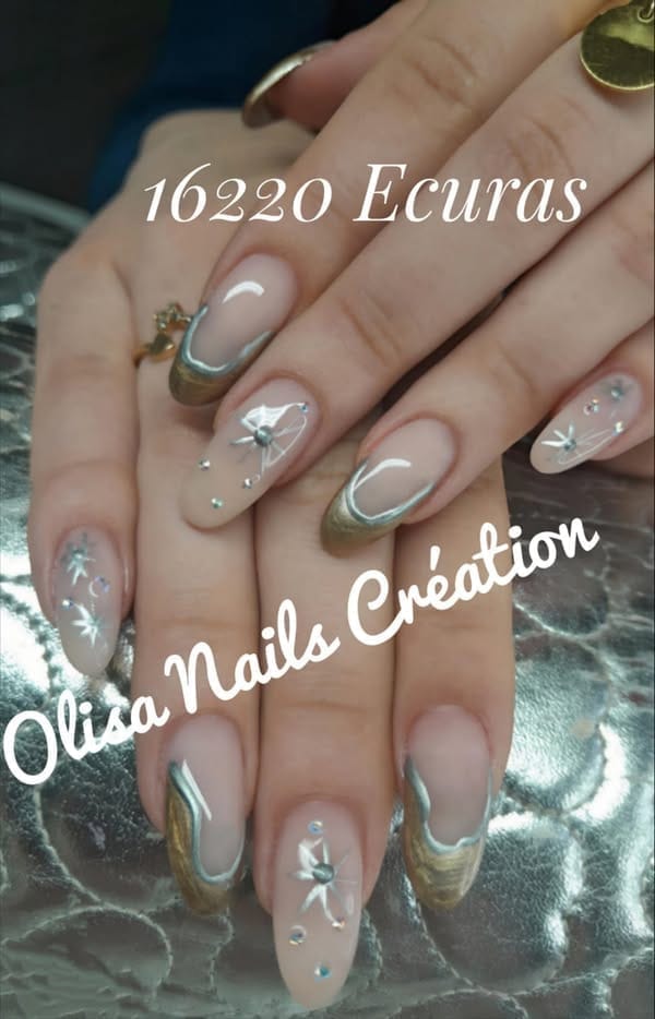 Ongles Galaxie nacre et argent nude french manucure