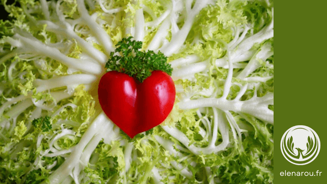 salade verte et coeur en poivron