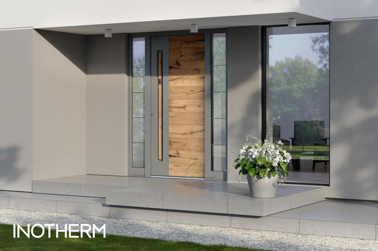 Moderner Eingangsbereich mit Aluminiumhaustür und Glaselement