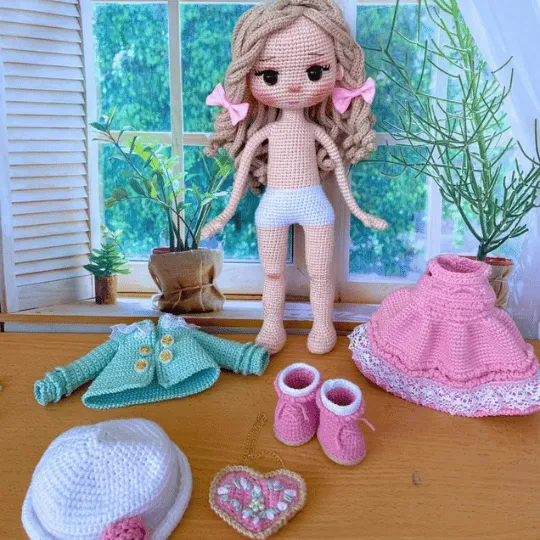 Amigurumi doll pattern #038