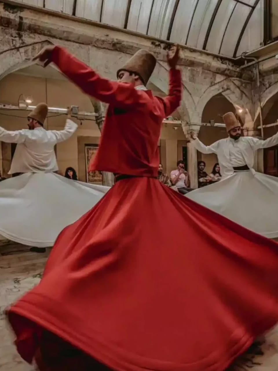 Dancer dress in red