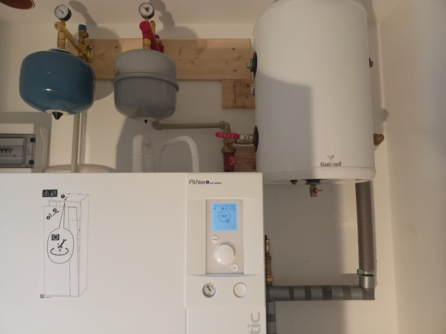 Montaż maszynowni grzewczej w budynku mieszkalnym