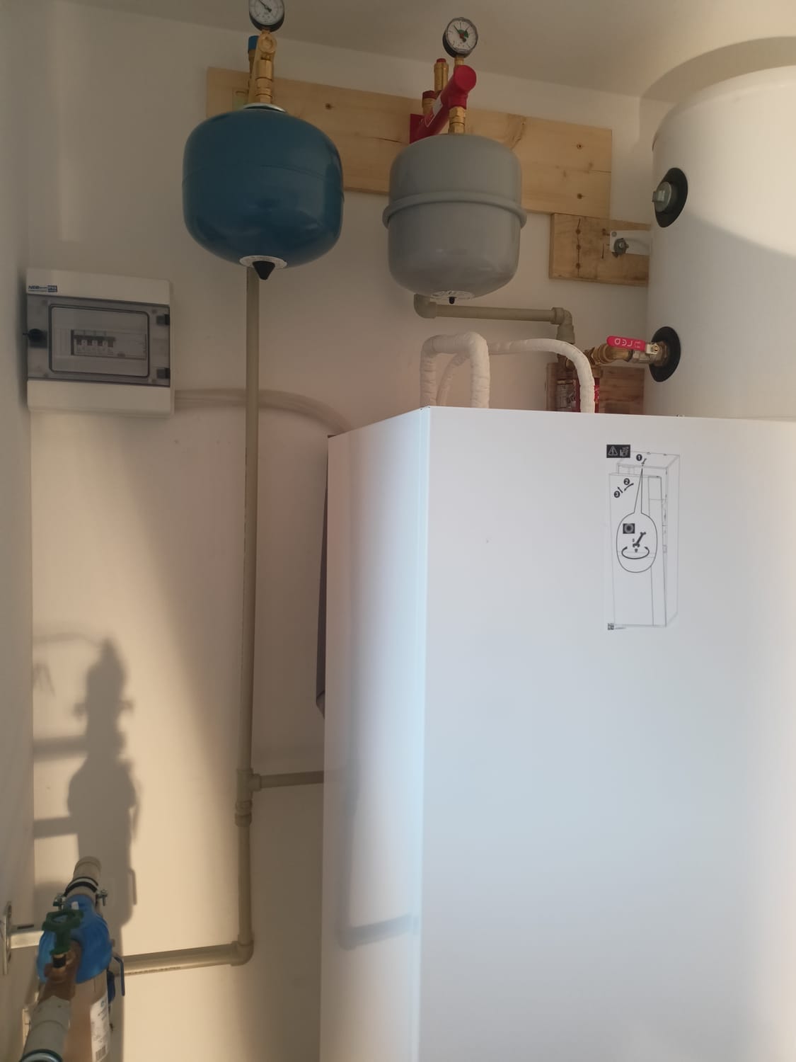 Montaż maszynowni grzewczej w budynku mieszkalnym