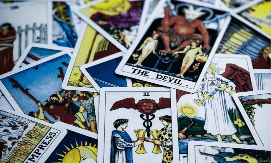 Tirage Essentiel – Guidance claire en 4 cartes