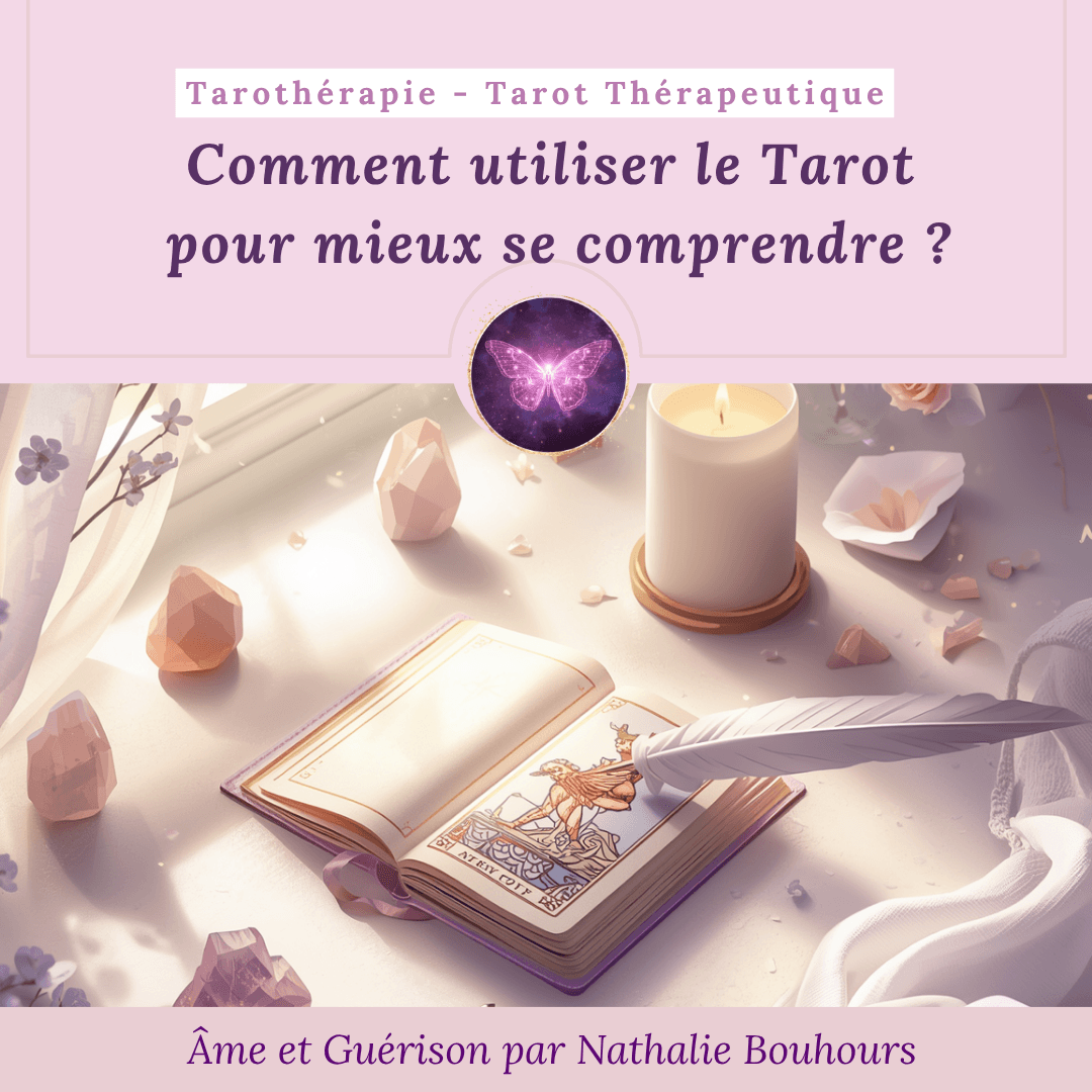 pierres, quartz rose, bougie, carnet, plume d'écrivain, tarot