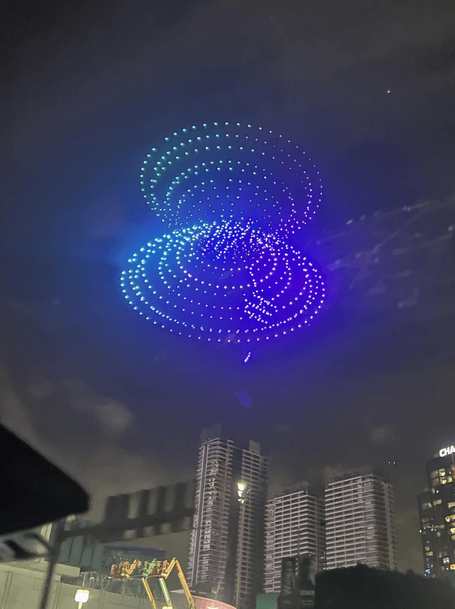 Spectacle-drone-paris-show-3