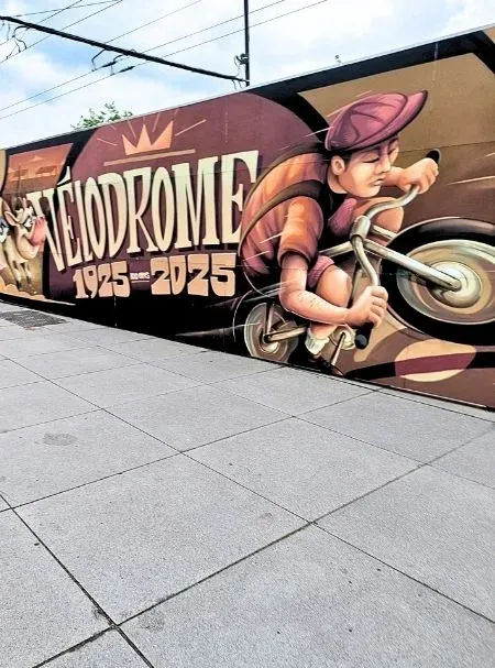 Streetart au carrefour du Vélodrome à Vandoeuvre-lèes-Nancy - expertise seo local de Sade Diafat.