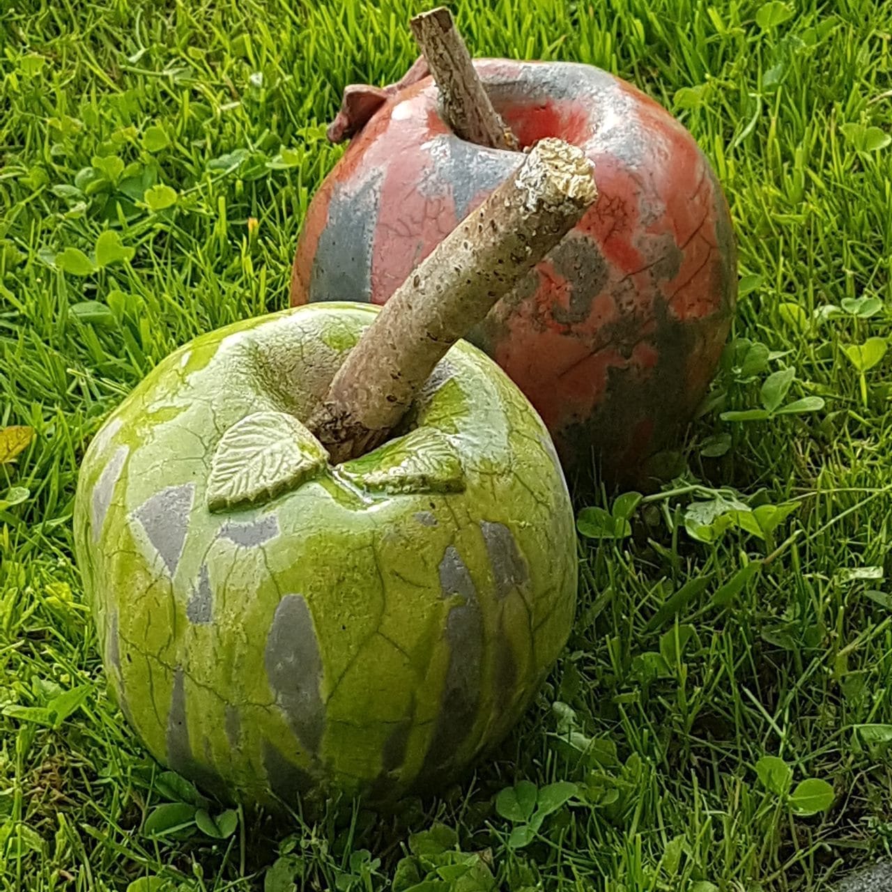 Schale mit 2 verschiedenen Tonarten getöpfert