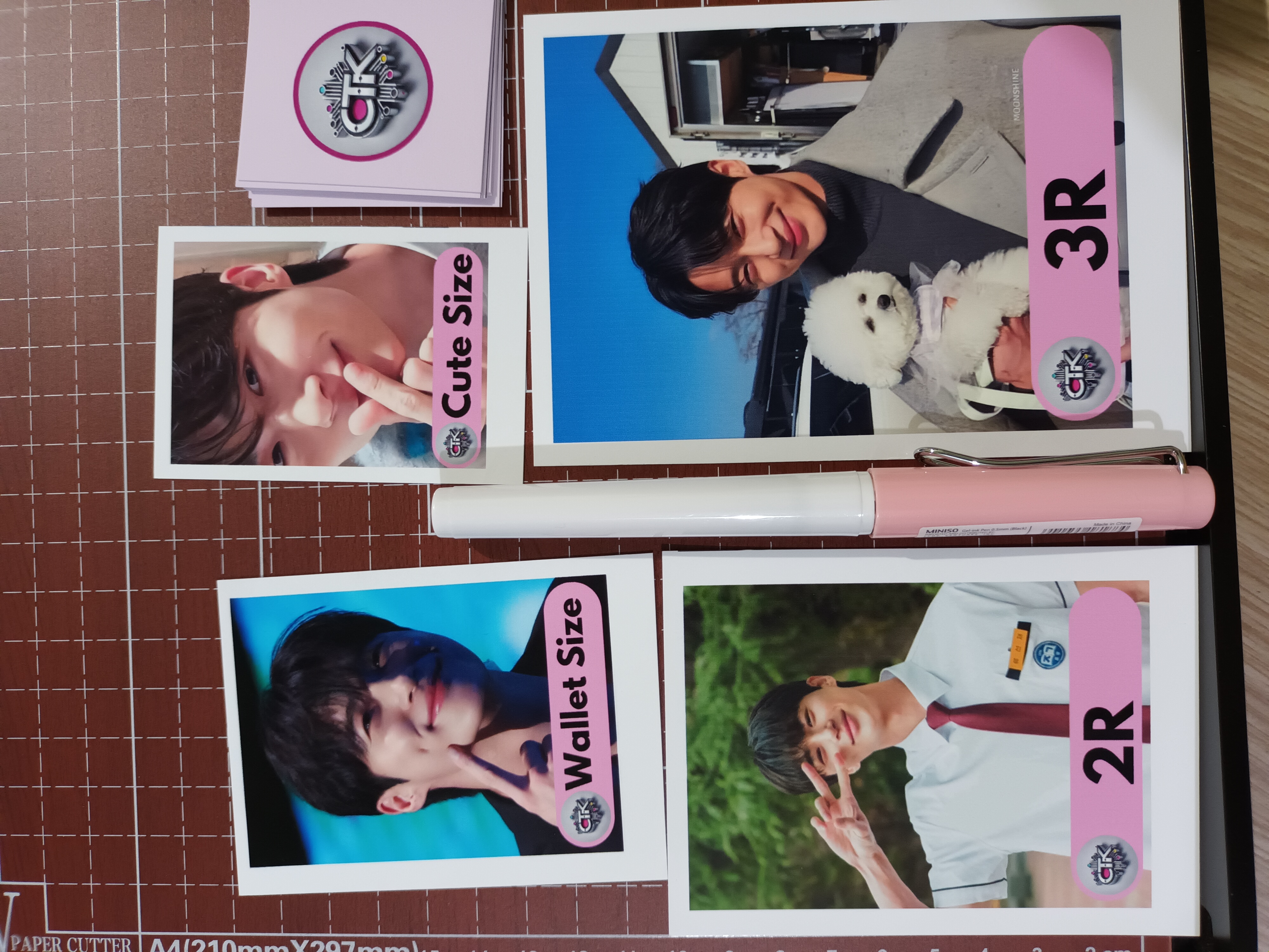 Sample photo prints in 2R, 3R, wallet size, and cute size