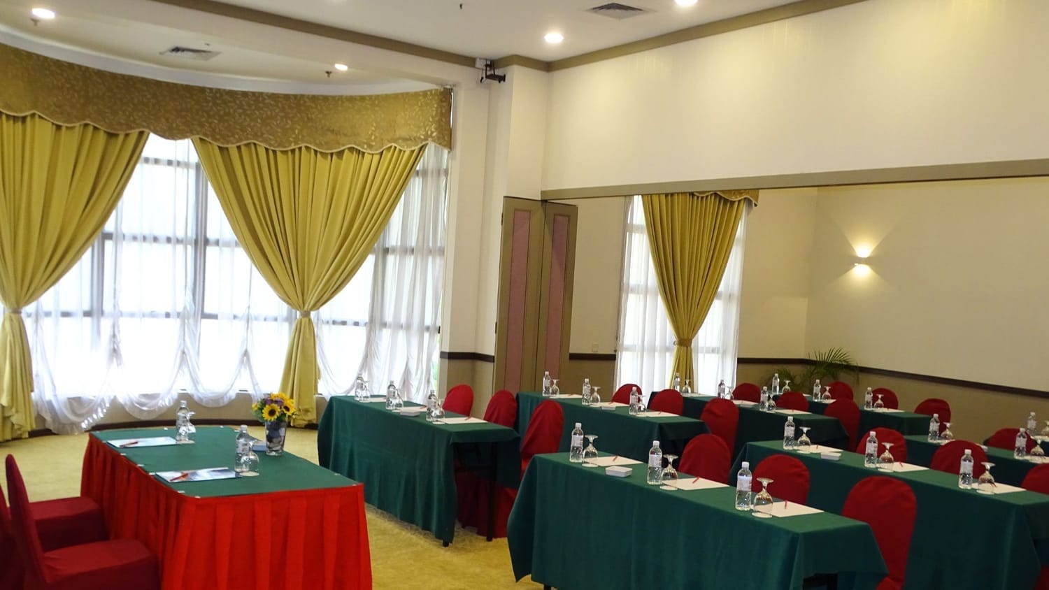 Meeting-room-in-johor-for-80-pax-parroom