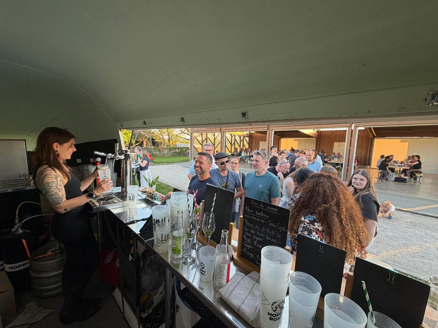 Service au bar ambulant