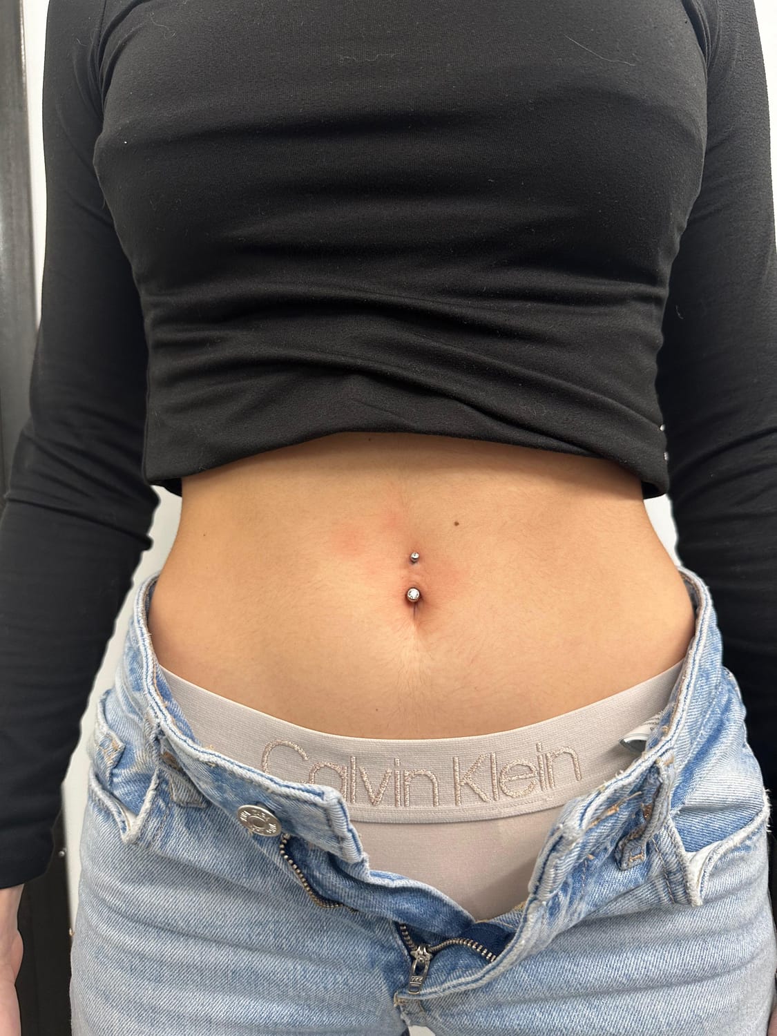 Piercing eseguito da Anna Lebon