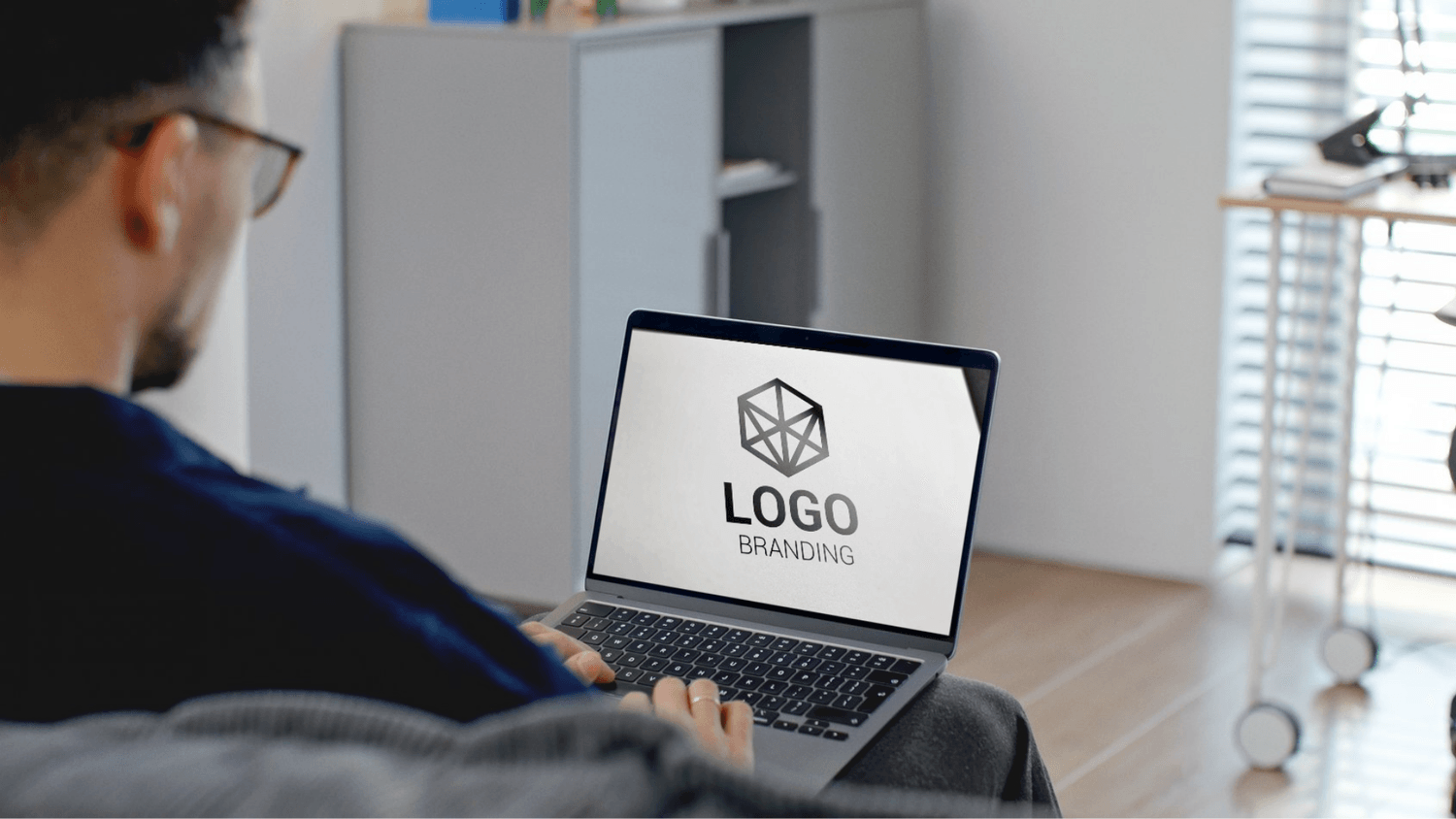 Canva app on laptop – beginner-friendly design tool for making money online