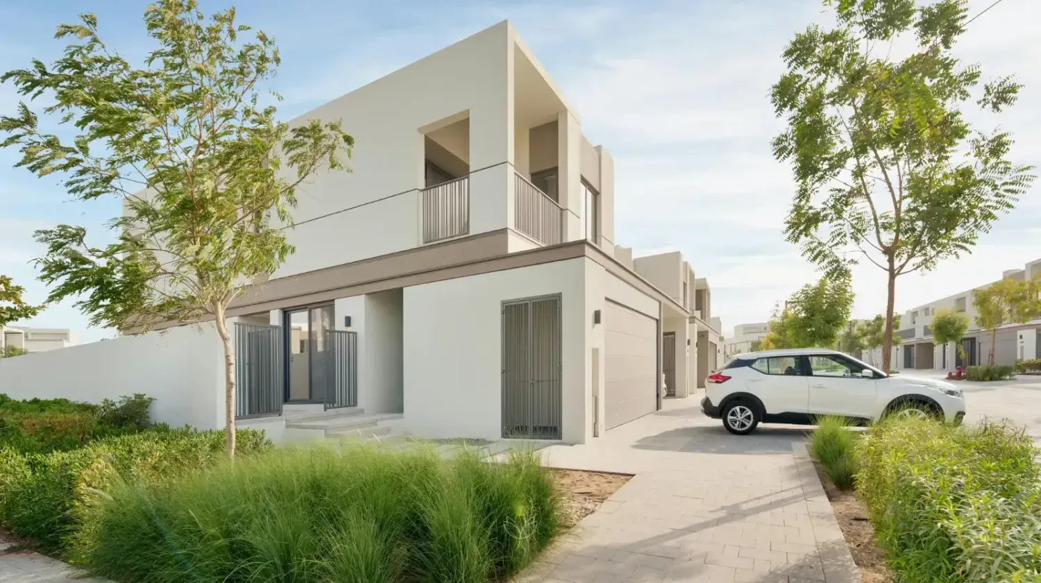 Modern residential villa in a Dubai community – symbolizing Emirates ID, residency, and everyday expat life in the UAE.