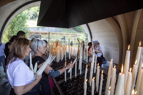 Cierges à Lourdes