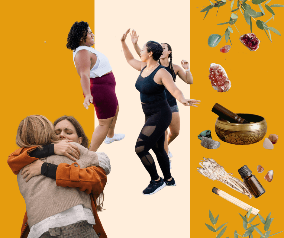 Femmes libres et heureuses lors d'un événement de yoga, mouvement et marche consciente