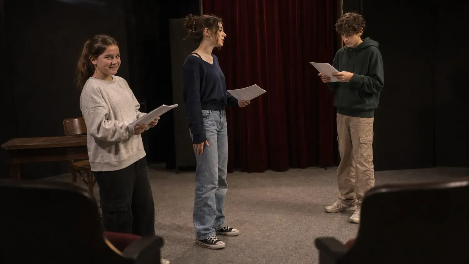 cours theatre adolescents 11-16 ans marseille 13006 compagnie les ames à nu espace theatral Salvator