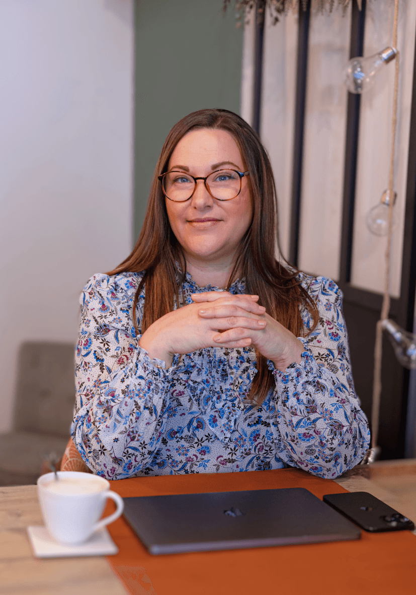 ETsecretariat, Elodie, Elodie Thioux