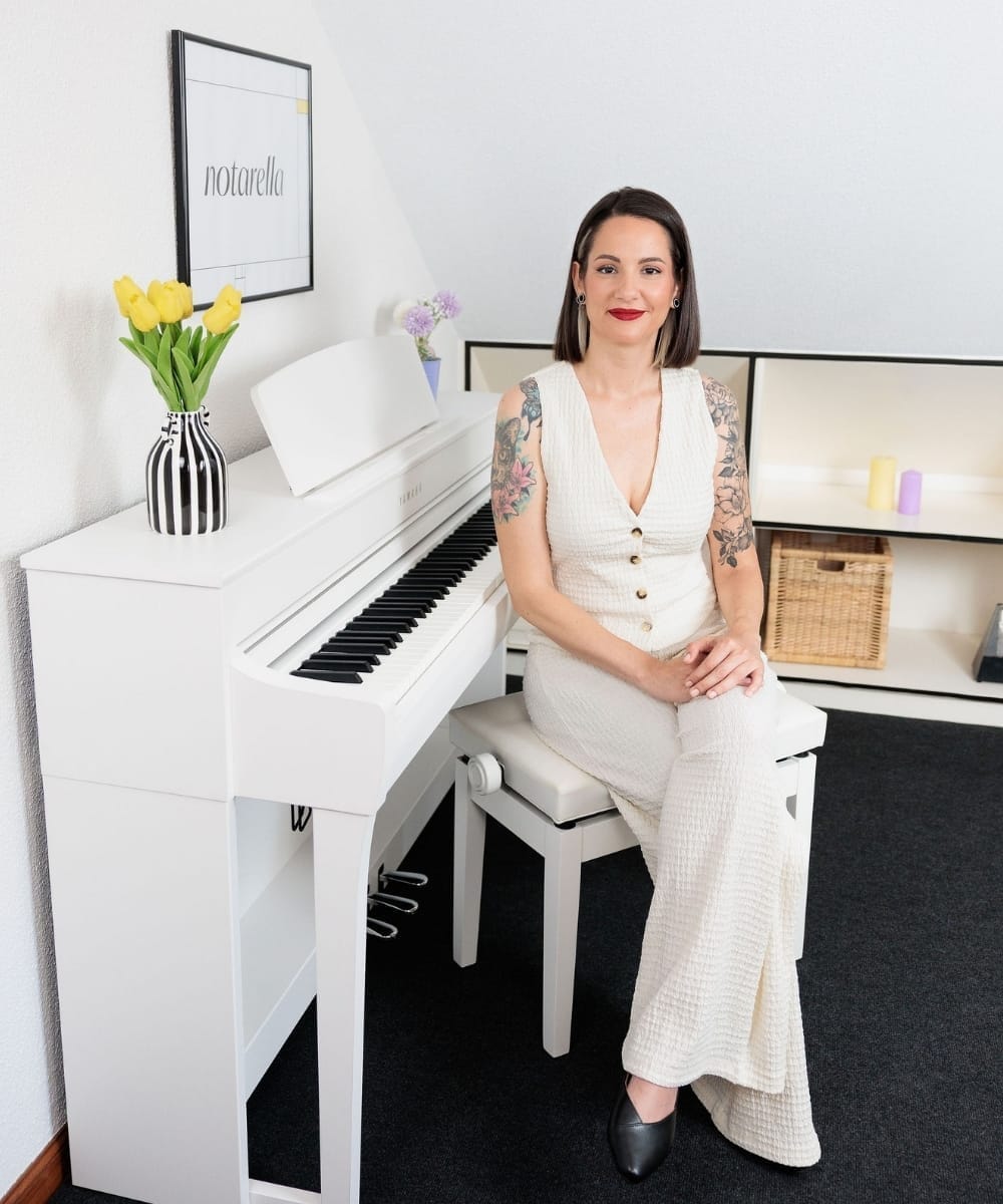 Cristina Valbuena Escuela humanista de música online Notarella