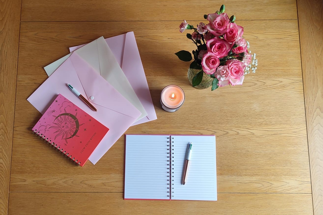 Full Moon Circle Celestial Stationery Set